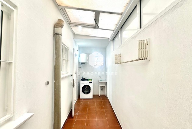 Resale - Bungalow -
Torrevieja - Playa de los Locos