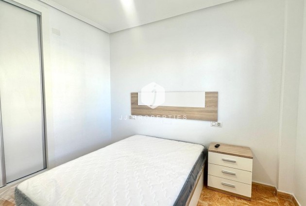 Resale - Bungalow -
Torrevieja - Playa de los Locos