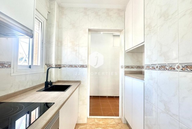 Resale - Bungalow -
Torrevieja - Playa de los Locos