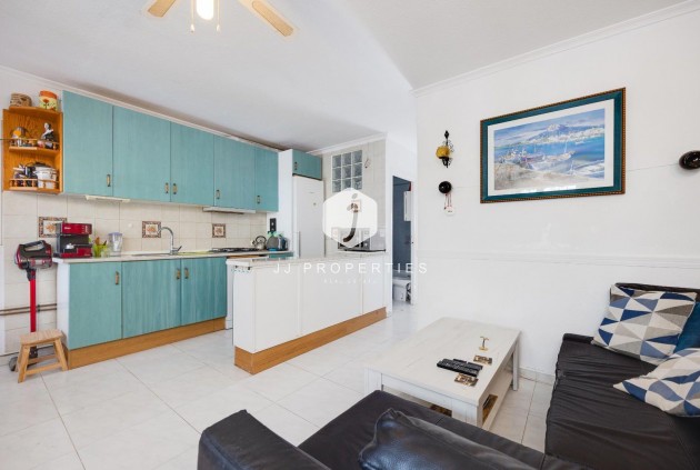 Resale - Villa -
Torrevieja - Calas blanca