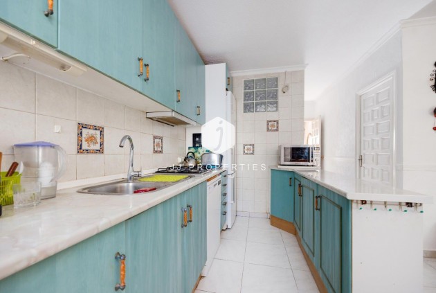 Resale - Villa -
Torrevieja - Calas blanca