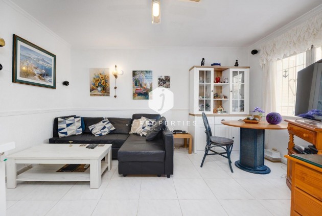 Resale - Villa -
Torrevieja - Calas blanca