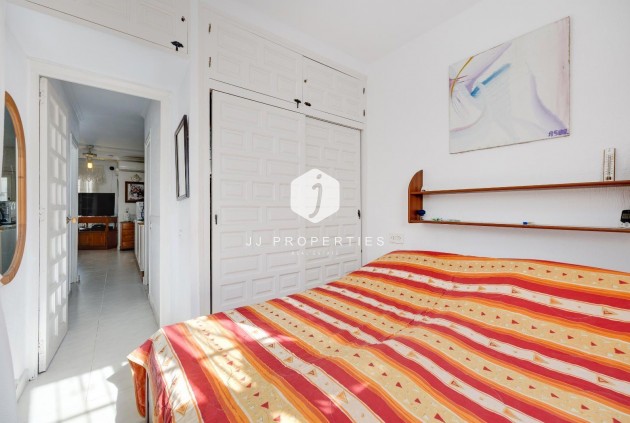 Resale - Villa -
Torrevieja - Calas blanca