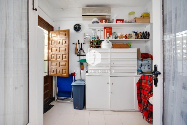 Resale - Villa -
Torrevieja - Calas blanca