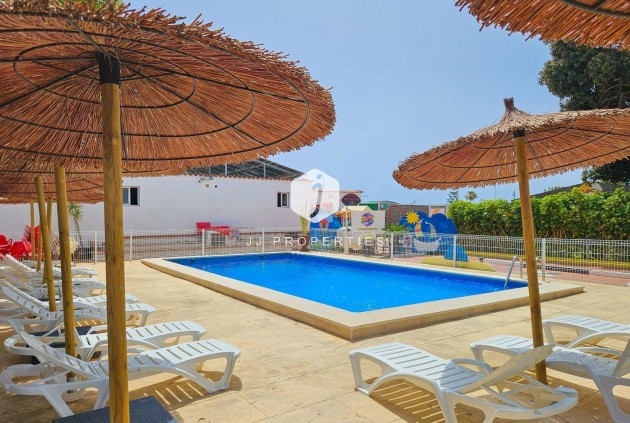Resale - Villa -
Torrevieja - Calas blanca