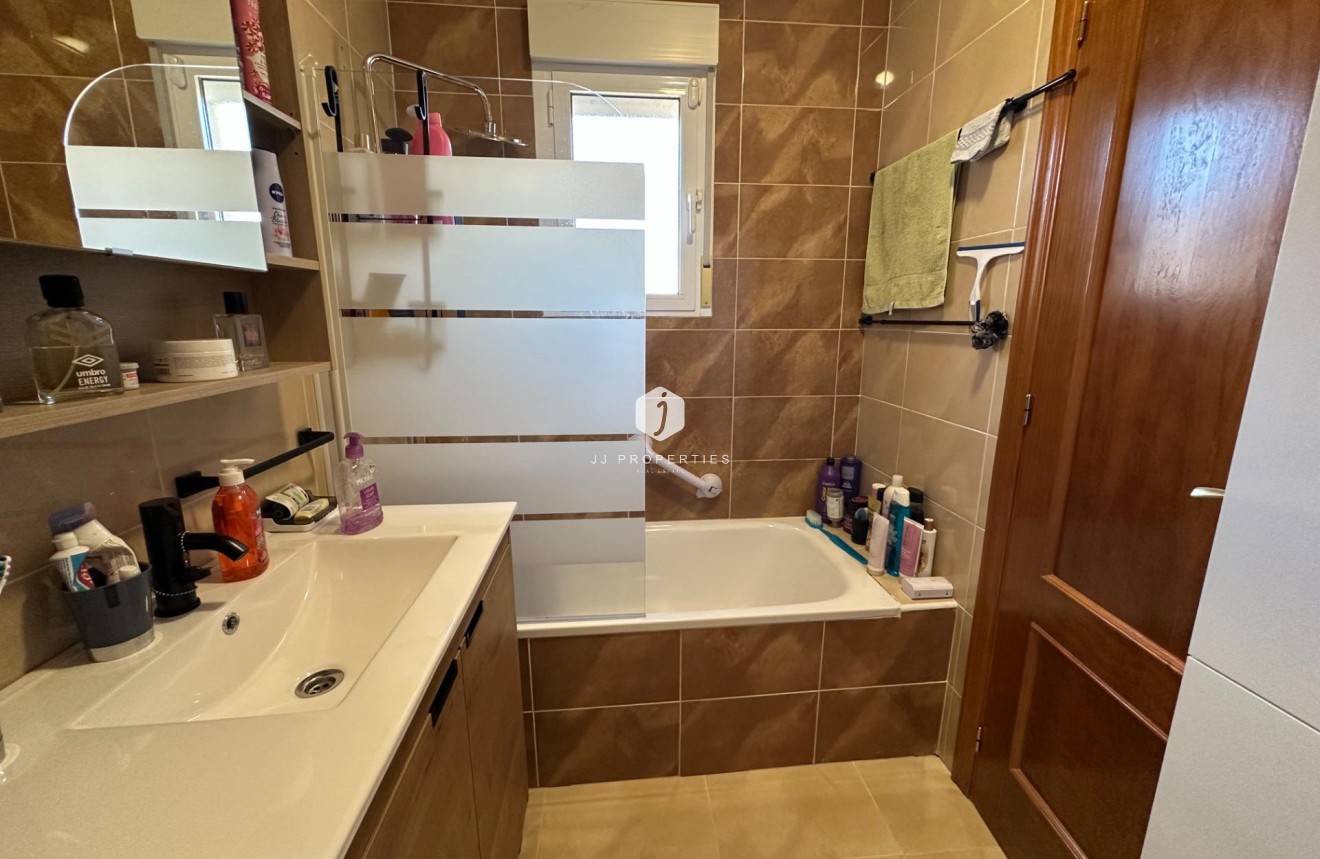 Resale - Chalet -
San Miguel de Salinas - Residencial Los Flamencos