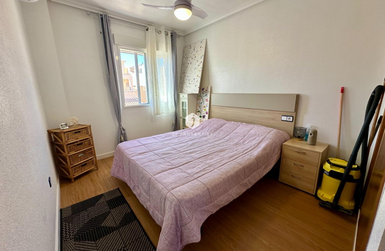 Resale - Chalet -
San Miguel de Salinas - Residencial Los Flamencos