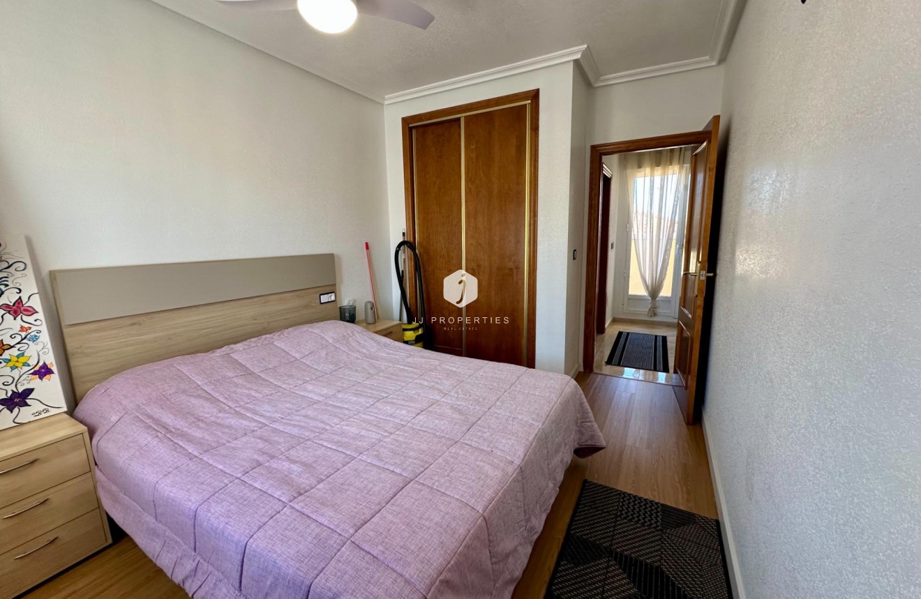 Resale - Chalet -
San Miguel de Salinas - Residencial Los Flamencos