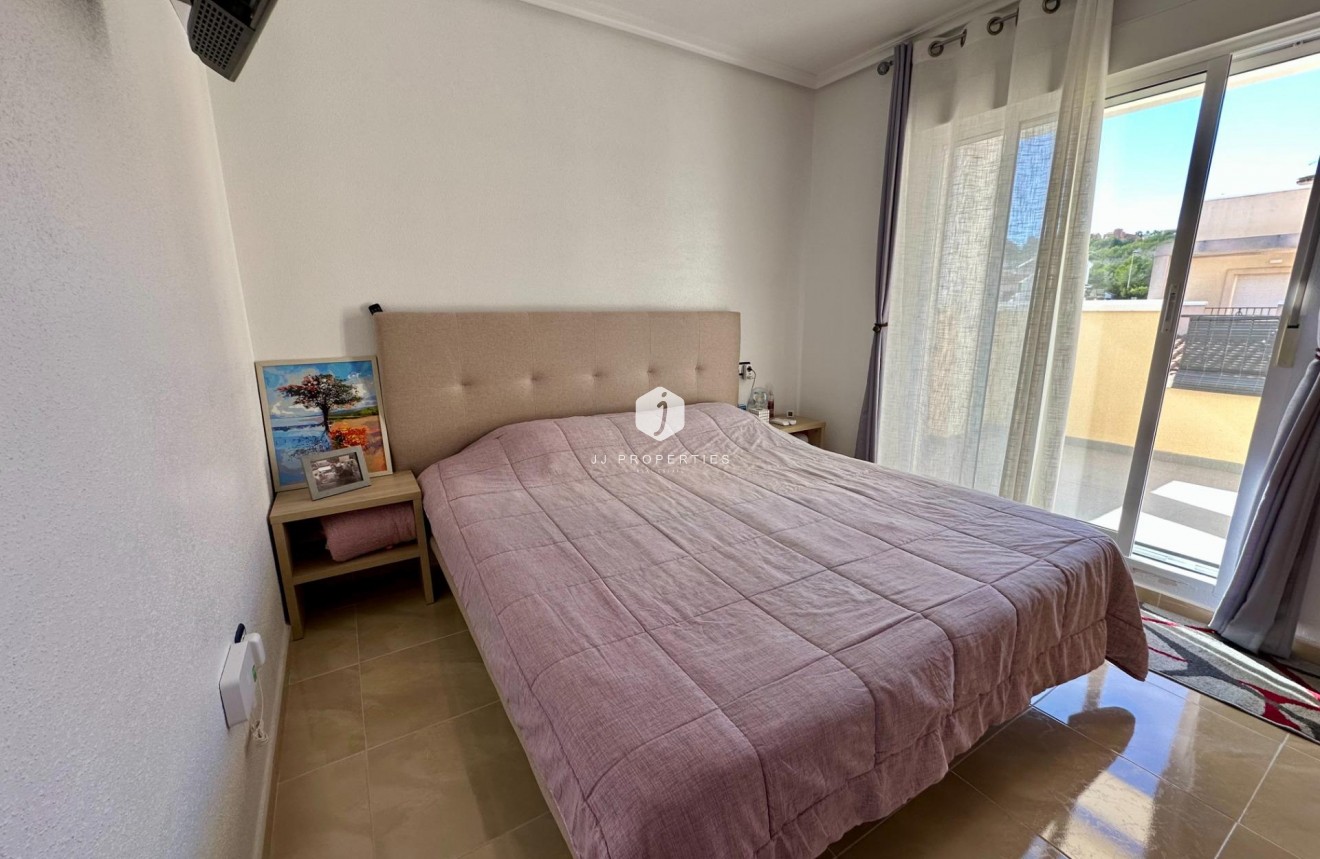 Resale - Chalet -
San Miguel de Salinas - Residencial Los Flamencos