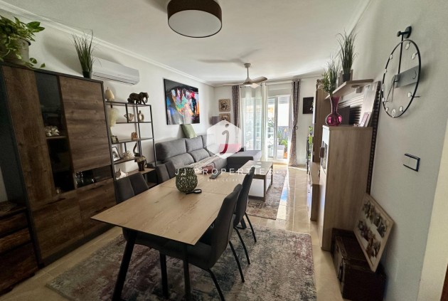 Resale - Chalet -
San Miguel de Salinas - Residencial Los Flamencos