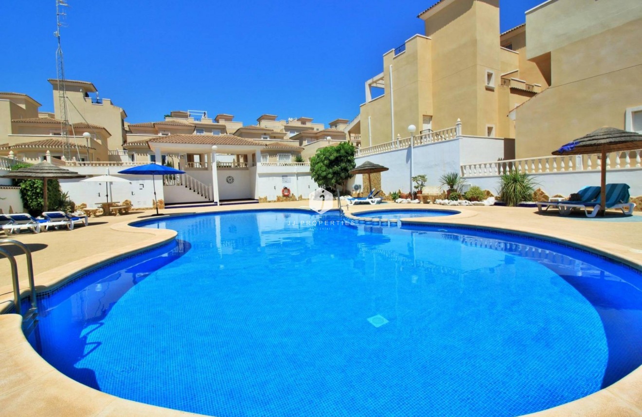 Resale - Chalet -
San Miguel de Salinas - Residencial Los Flamencos