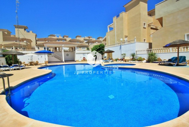 Resale - Chalet -
San Miguel de Salinas - Residencial Los Flamencos