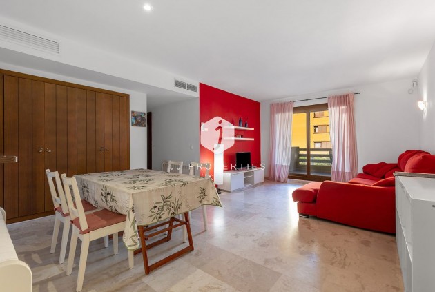 Resale - Apartment / flat -
Torrevieja - Punta prima