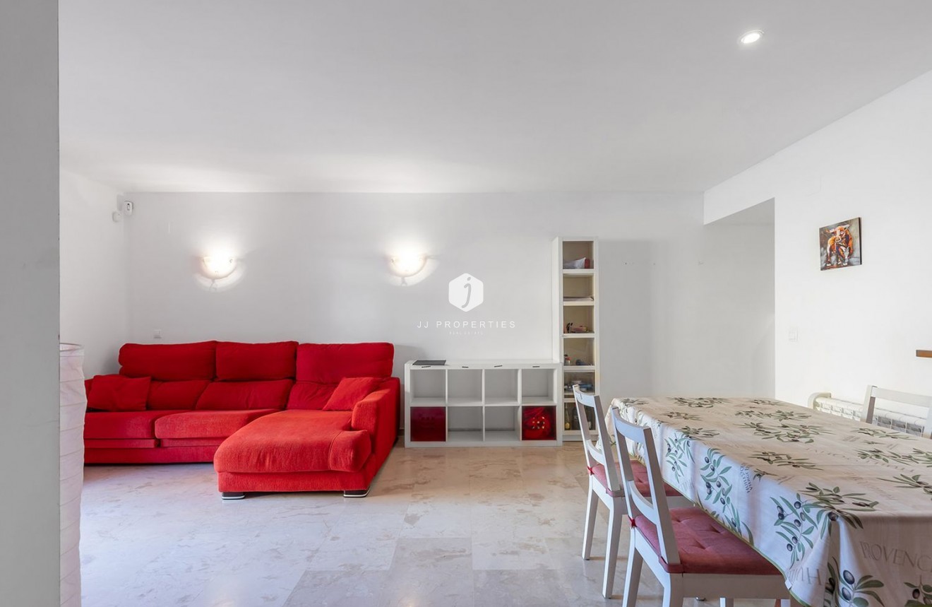 Resale - Apartment / flat -
Torrevieja - Punta prima