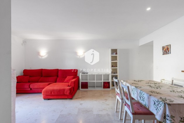 Resale - Apartment / flat -
Torrevieja - Punta prima