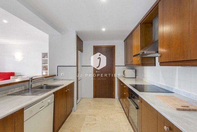 Resale - Apartment / flat -
Torrevieja - Punta prima