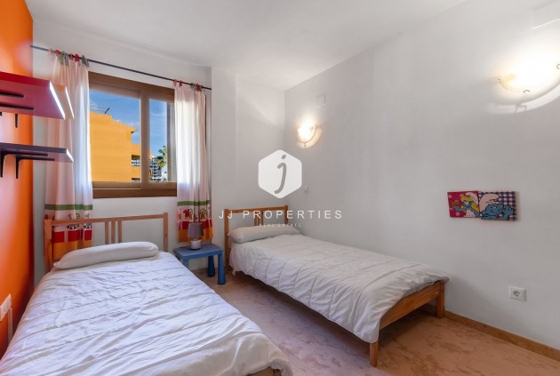 Resale - Apartment / flat -
Torrevieja - Punta prima