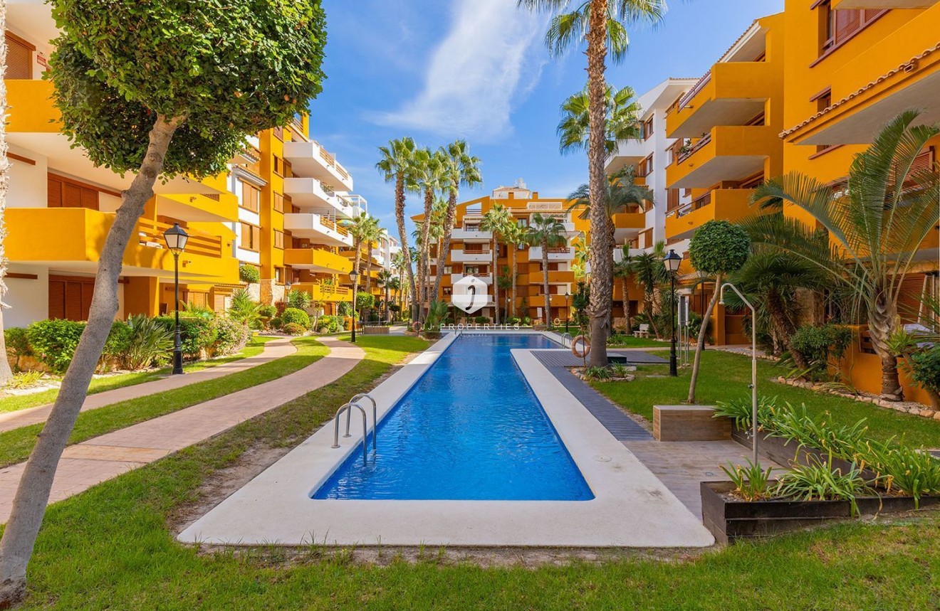 Resale - Apartment / flat -
Torrevieja - Punta prima