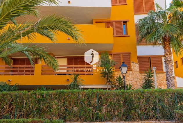 Resale - Apartment / flat -
Torrevieja - Punta prima