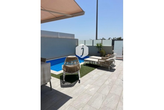 Resale - Villa -
Daya Vieja - Costa Blanca