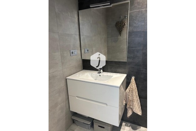 Resale - Villa -
Daya Vieja - Costa Blanca