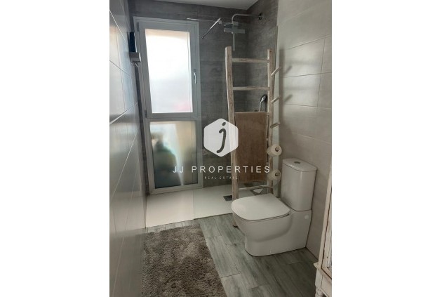 Resale - Villa -
Daya Vieja - Costa Blanca