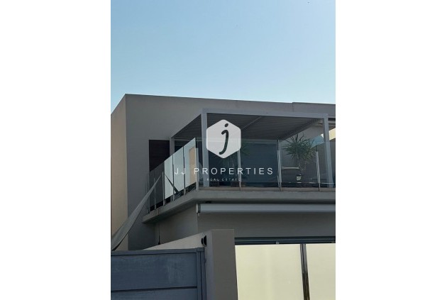 Resale - Villa -
Daya Vieja - Costa Blanca