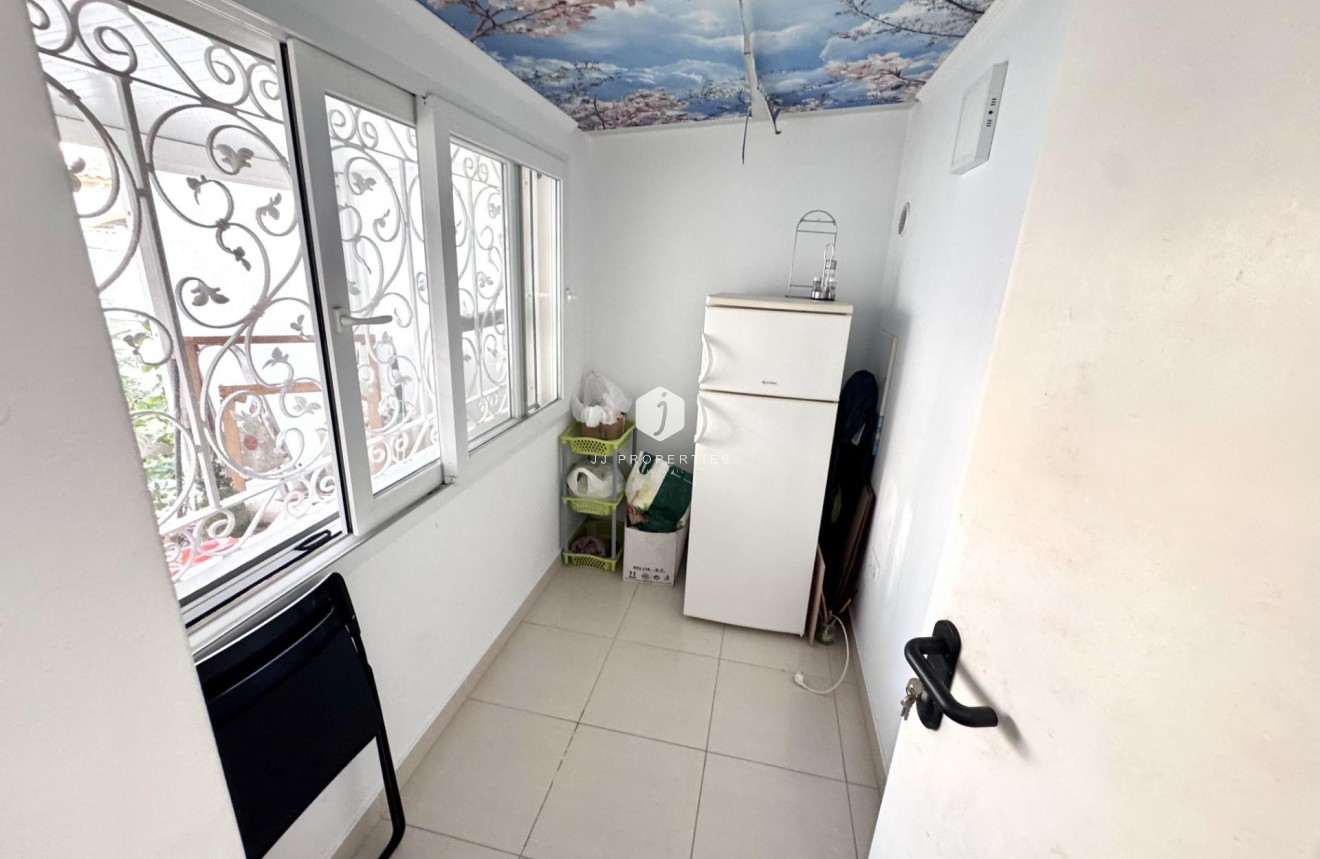 Resale - Chalet -
Orihuela Costa - Playa Flamenca