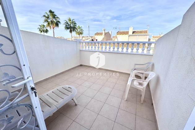 Resale - Chalet -
Orihuela Costa - Playa Flamenca