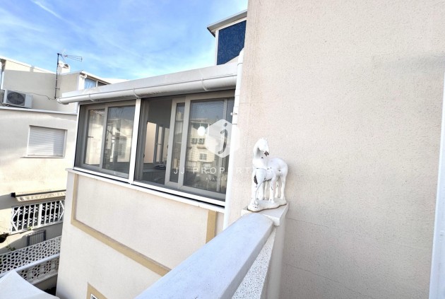 Resale - Chalet -
Orihuela Costa - Playa Flamenca