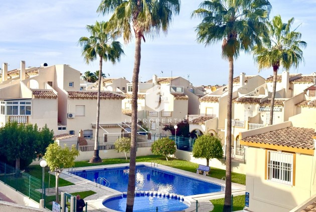 Resale - Chalet -
Orihuela Costa - Playa Flamenca