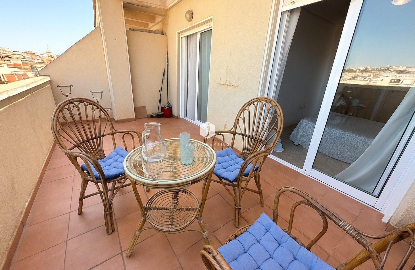 Resale - Penthouse -
Torrevieja - Playa de los Locos
