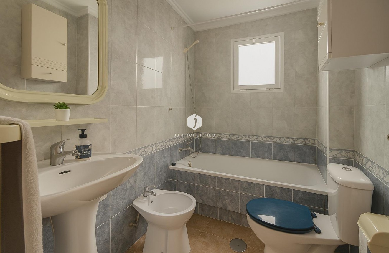 Resale - Penthouse -
Torrevieja - Playa de los Locos