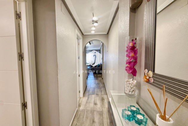 Resale - Apartment / flat -
Torrevieja - PARQUE DE LAS NACIONES