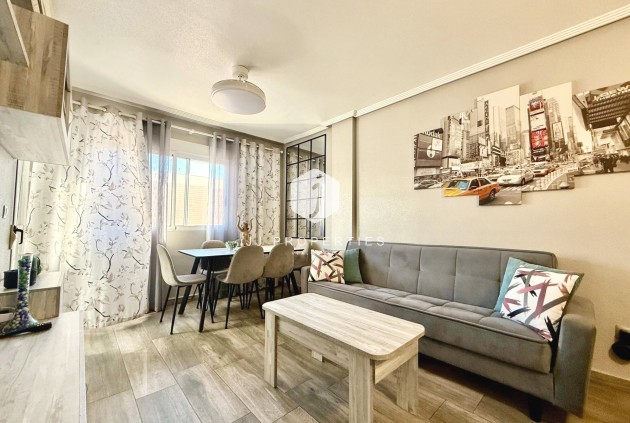 Resale - Apartment / flat -
Torrevieja - PARQUE DE LAS NACIONES