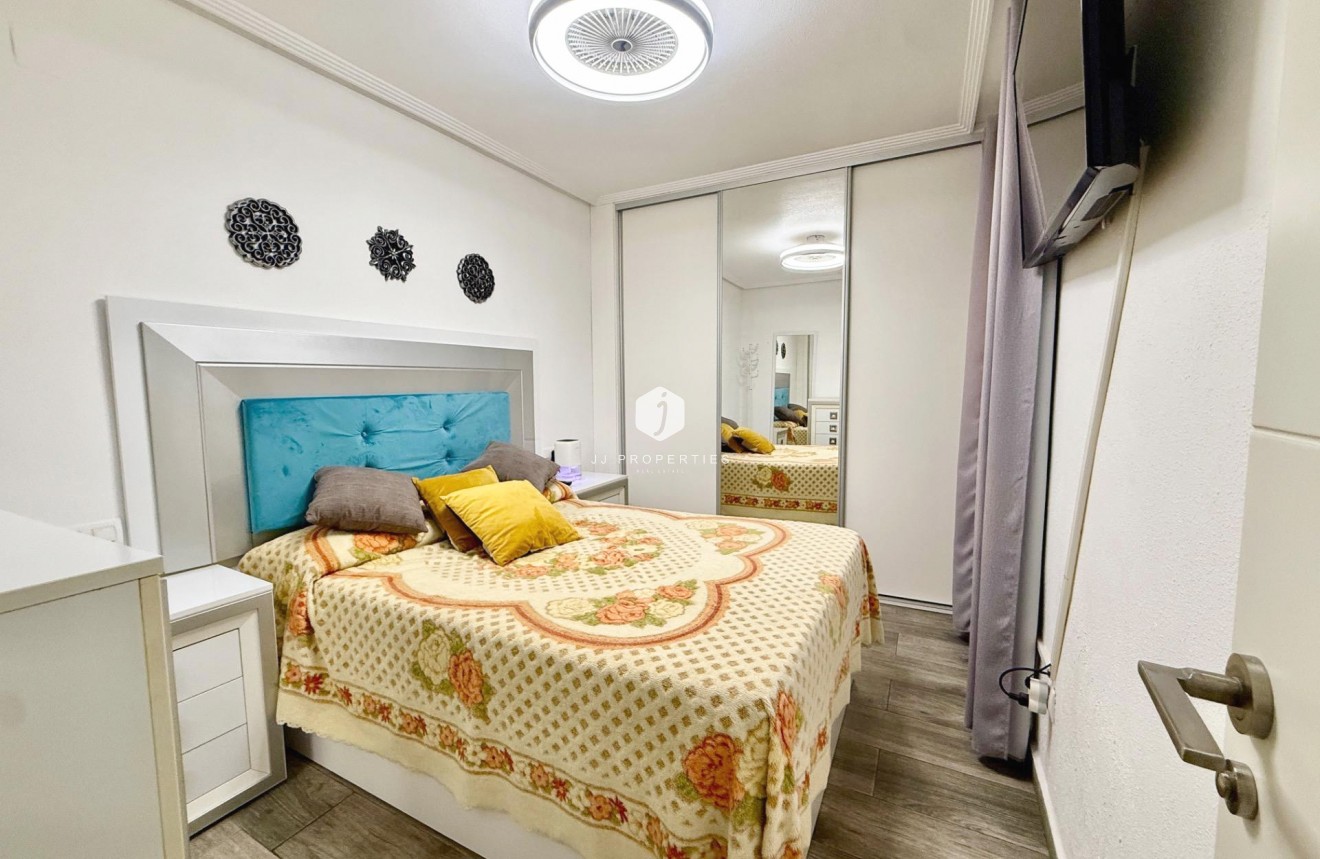 Resale - Apartment / flat -
Torrevieja - PARQUE DE LAS NACIONES