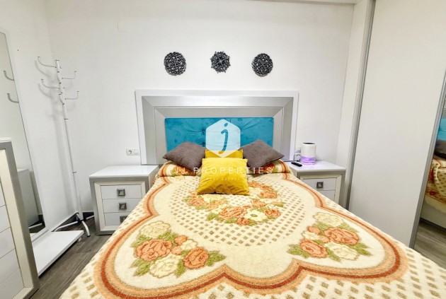 Resale - Apartment / flat -
Torrevieja - PARQUE DE LAS NACIONES