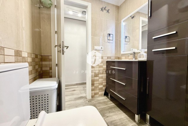 Resale - Apartment / flat -
Torrevieja - PARQUE DE LAS NACIONES