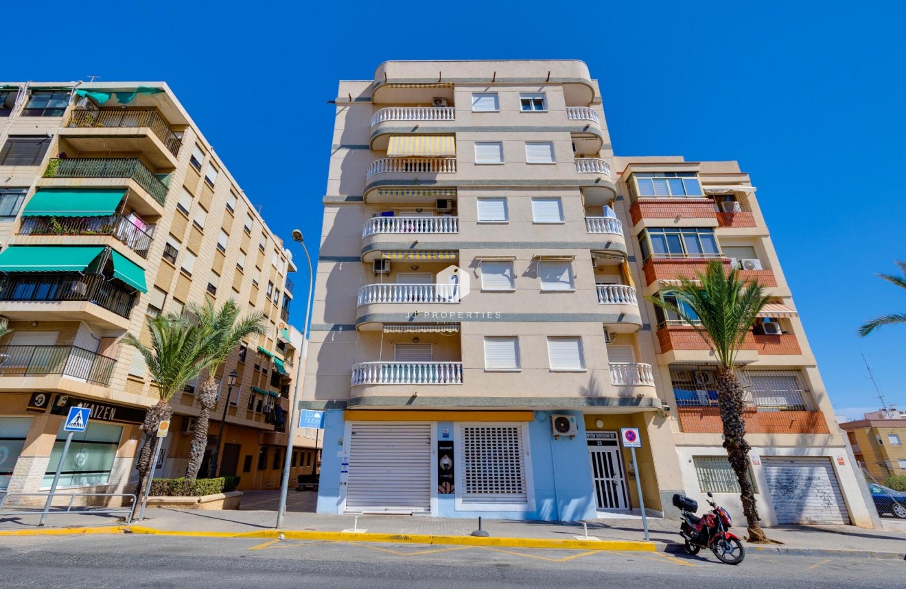 Resale - Apartment / flat -
Guardamar del Segura - Pueblo