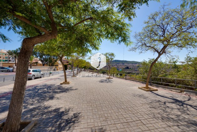 Resale - Apartment / flat -
Guardamar del Segura - Pueblo