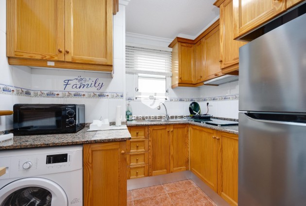 Resale - Apartment / flat -
Guardamar del Segura - Pueblo