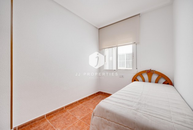 Resale - Apartment / flat -
Guardamar del Segura - Pueblo