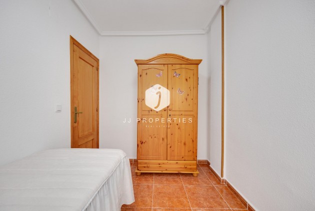 Resale - Apartment / flat -
Guardamar del Segura - Pueblo