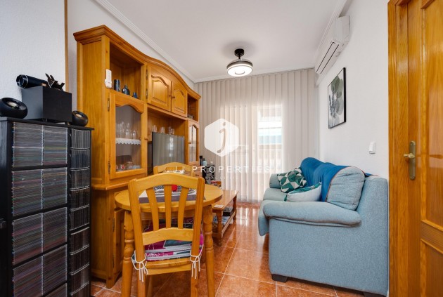 Resale - Apartment / flat -
Guardamar del Segura - Pueblo