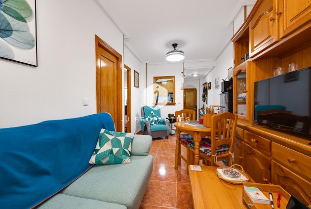 Resale - Apartment / flat -
Guardamar del Segura - Pueblo