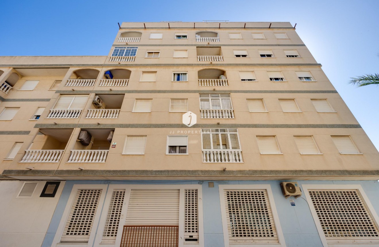 Resale - Apartment / flat -
Guardamar del Segura - Pueblo