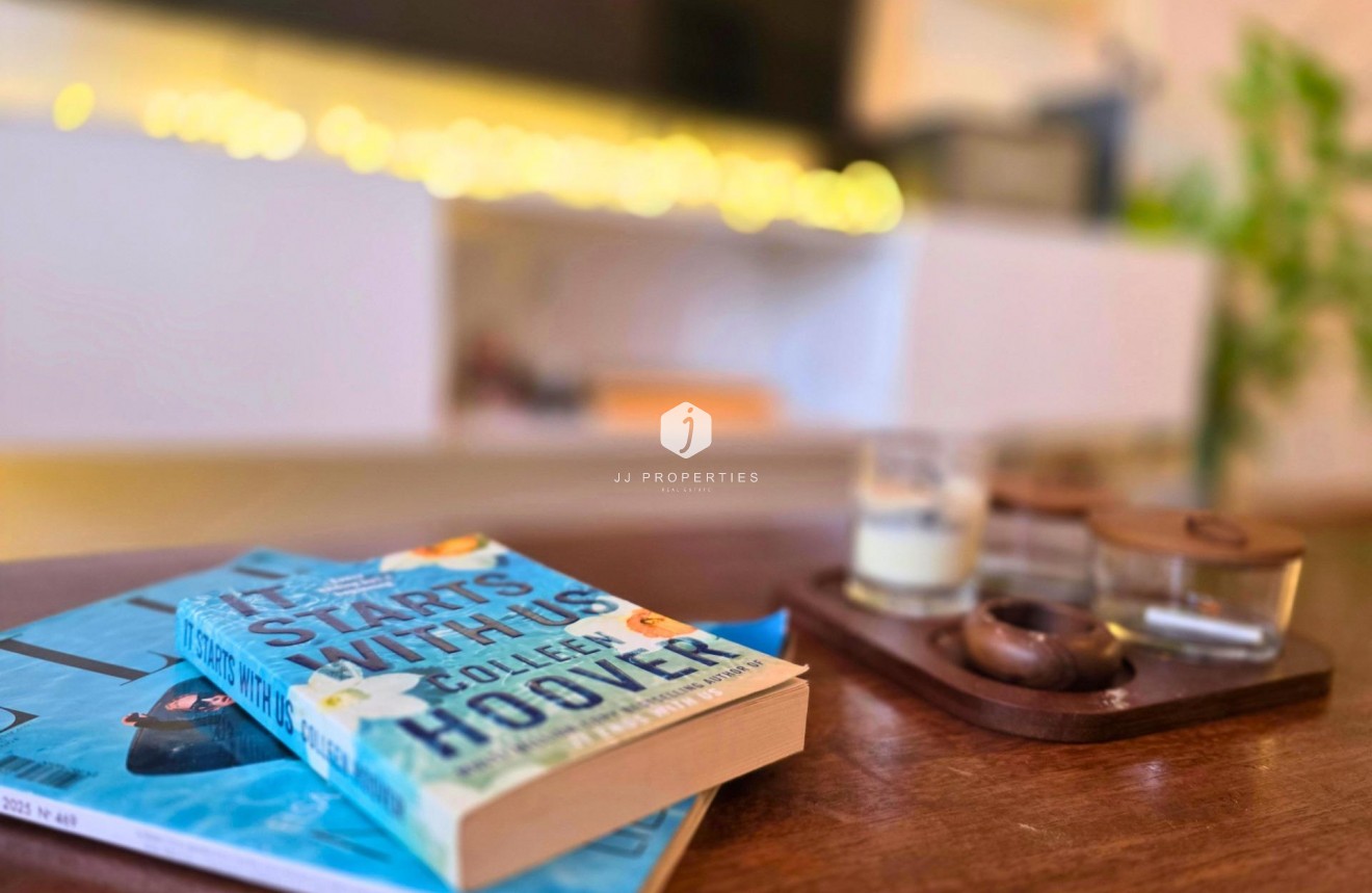 Resale - Apartment / flat -
Torrevieja - Playa del Cura