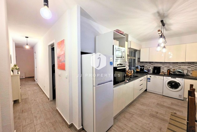 Resale - Apartment / flat -
Torrevieja - Playa del Cura