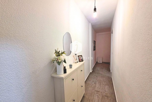 Resale - Apartment / flat -
Torrevieja - Playa del Cura