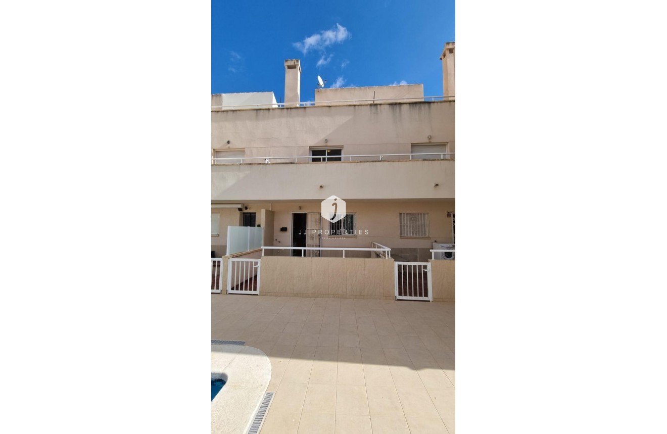 Resale - Chalet -
Orihuela Costa - Villamartín-las Filipinas